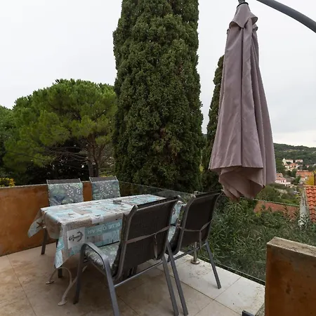 Rialto Apartment *